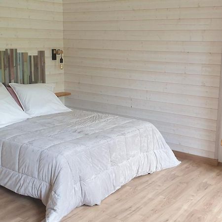Chez Alexandra Bed and Breakfast Louchats Exteriör bild